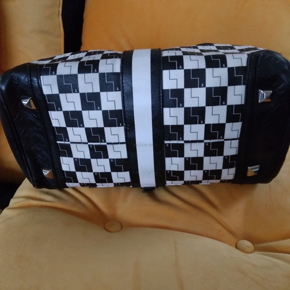 Lamp - Picture 4 of 4